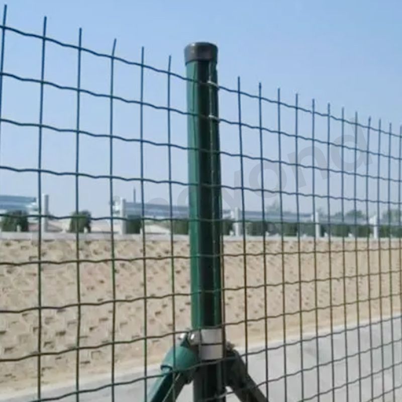 Wave type fence