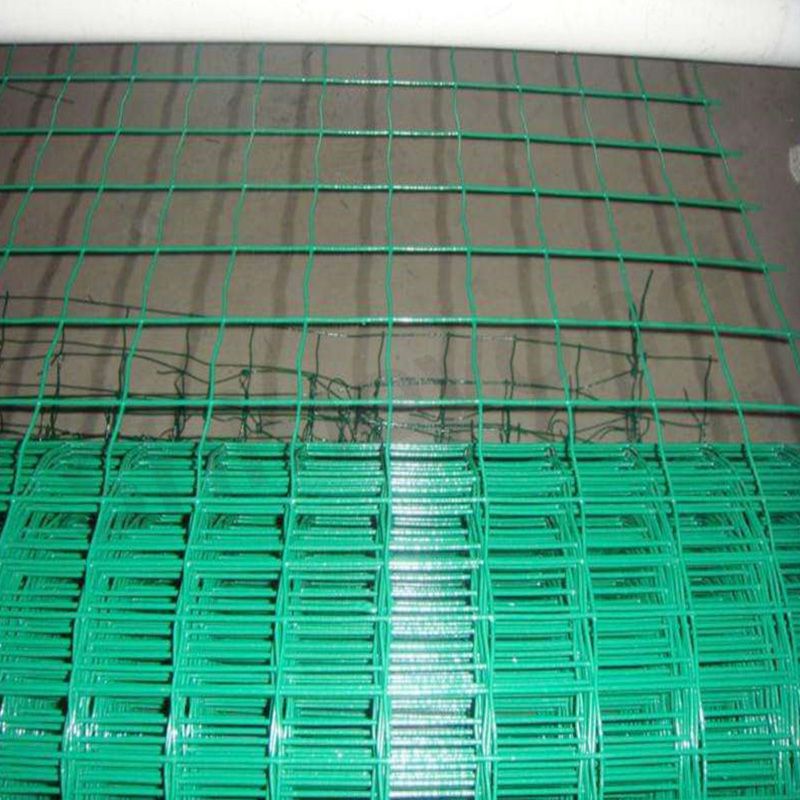 Plastic coated welded wire mesh